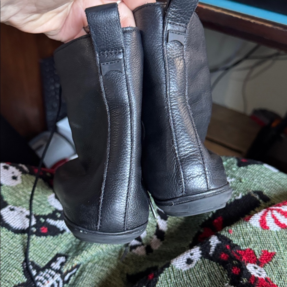 Camper Black Lace-Up Leather Boots - Picture 5 of 6